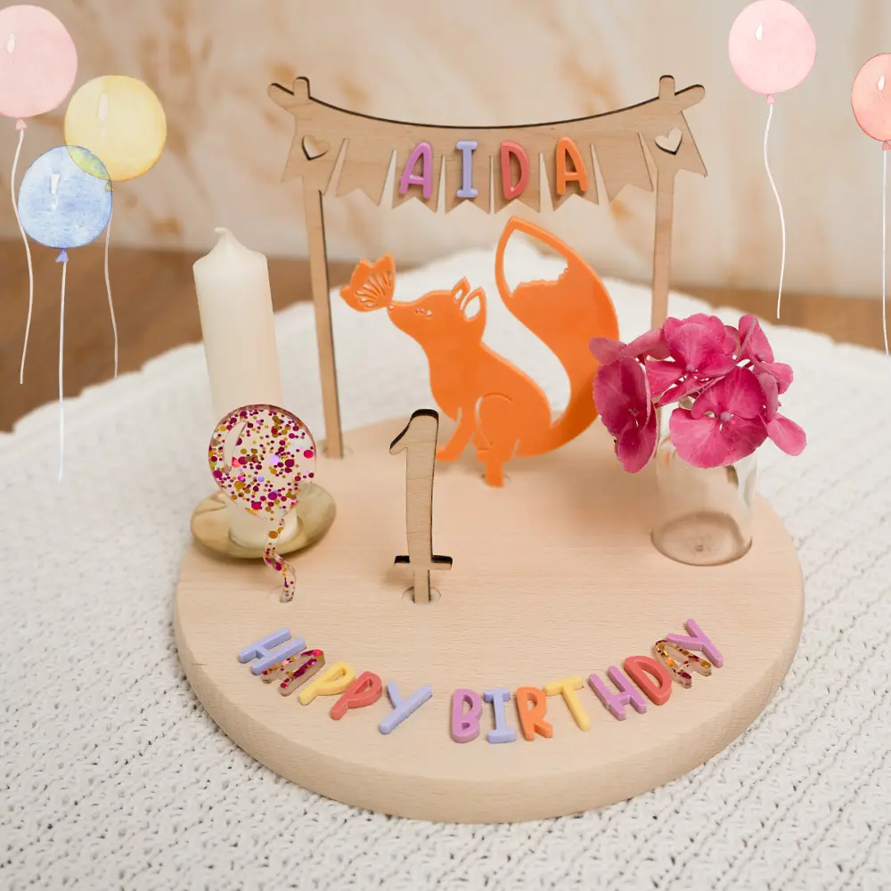 Farbenfroher Geburtstagsteller „Happy Birthday“ mit Motivstecker Fuchs